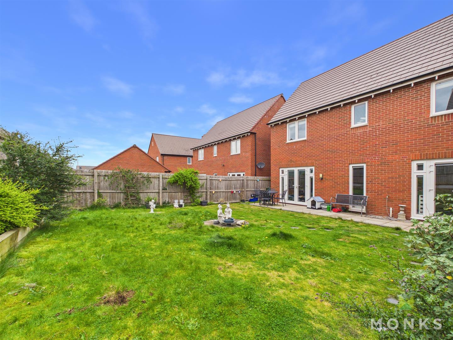 4 Price Close, Shrewsbury, SY2 6FW For Sale